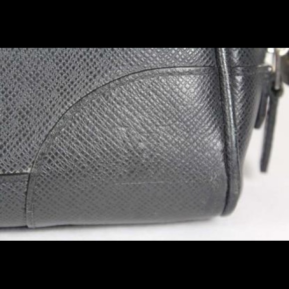 Auth Louis Vuitton Igor ardoise taiga leather bag - Picture 2 of 5